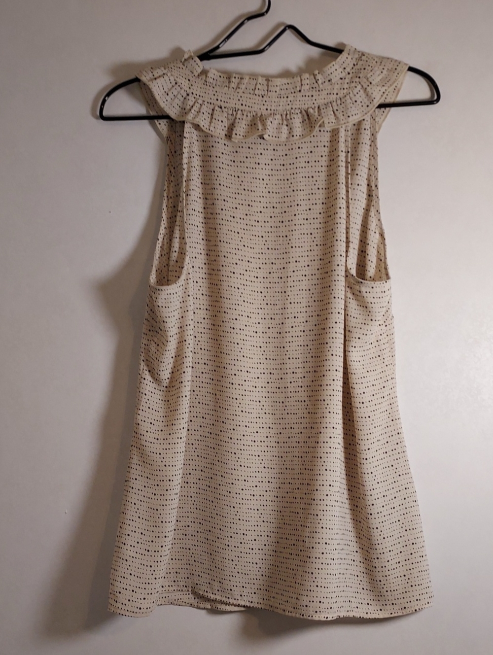 Cabi Ruffle Front Sleeveless TOP - Picture 3 of 7